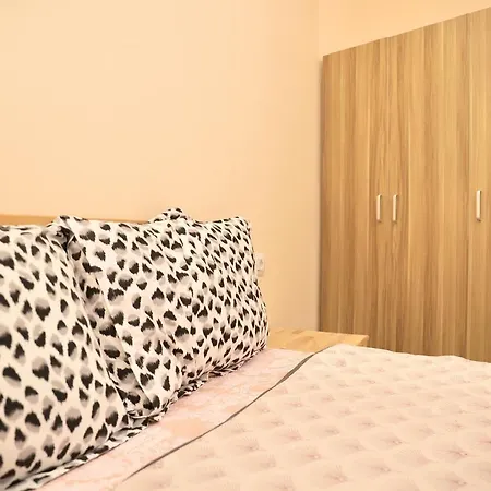 Flower Apartman *