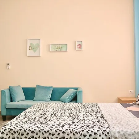 Flower Apartman