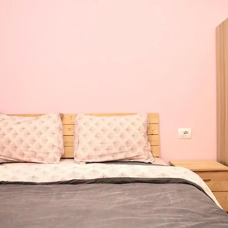 Flower Apartman