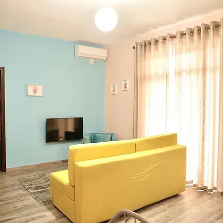 Flower Apartman *